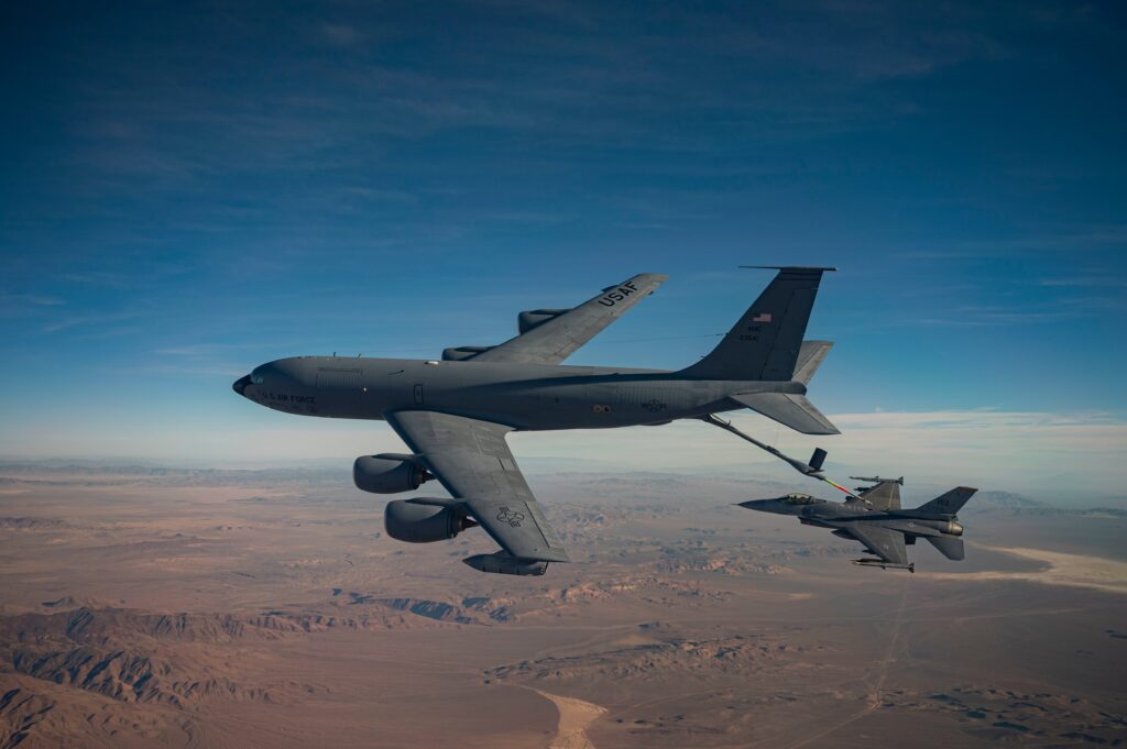 KC-135 Crash in Iraq Kills 6 U.S. Air Force KC-135 Stratotanker aerial refueling aircraft in flight